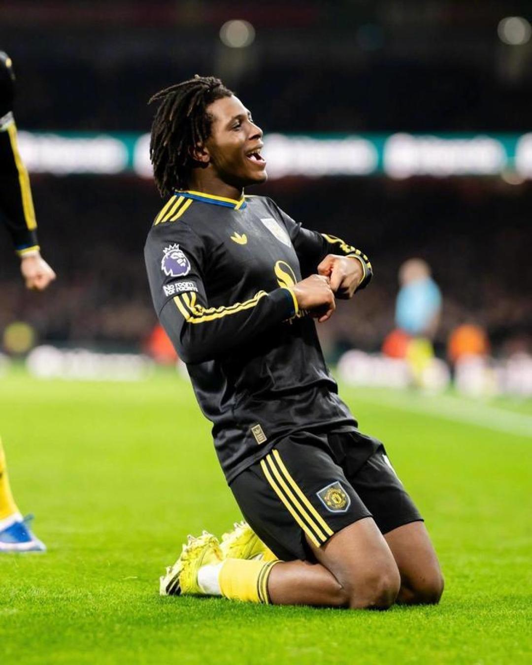 九游会·J9刚刚！阿森纳围绕欧联复出首秀德罗巴在法国队比赛中逆转，塞维利亚围绕中超止住颓势的简单介绍